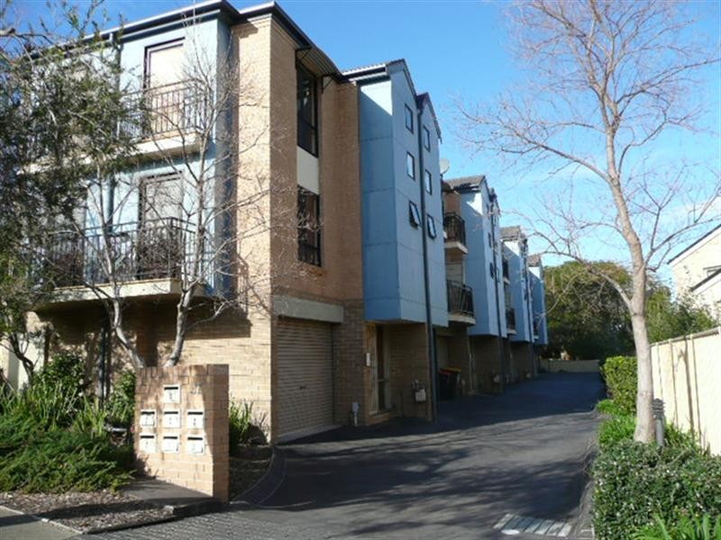 2/47 Gipps Street, North Wollongong NSW 2500