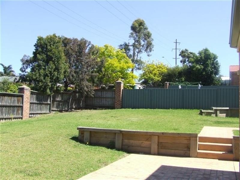 15 The Grove, Shellharbour NSW 2529