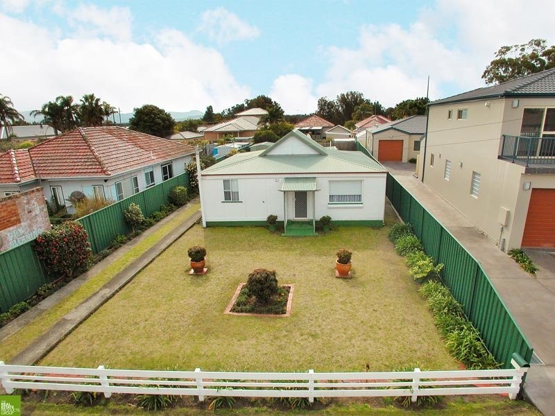 88 Pur Pur Avenue, Lake Illawarra NSW 2528
