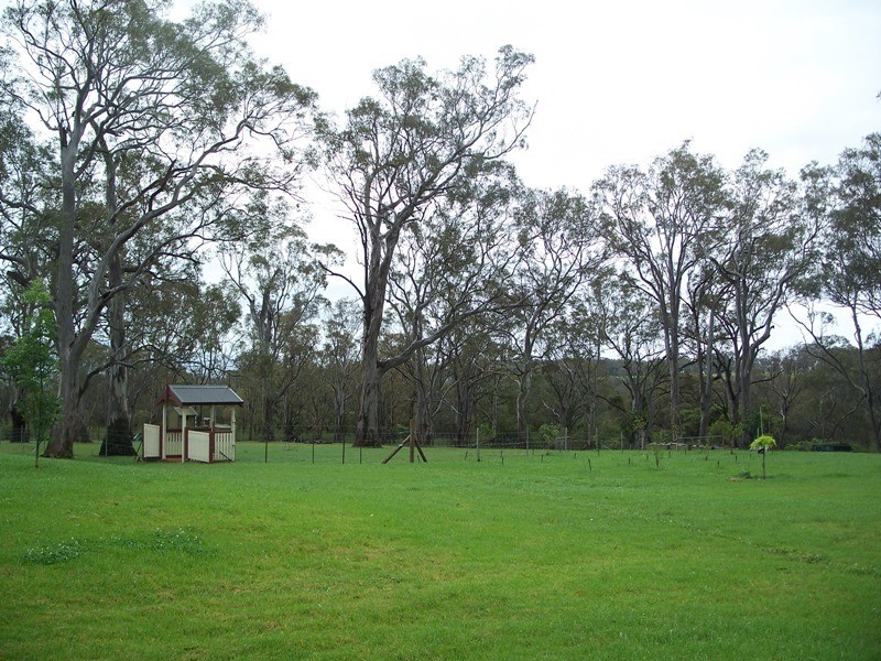 8 Yeramba Close, Yellow Rock NSW 2527