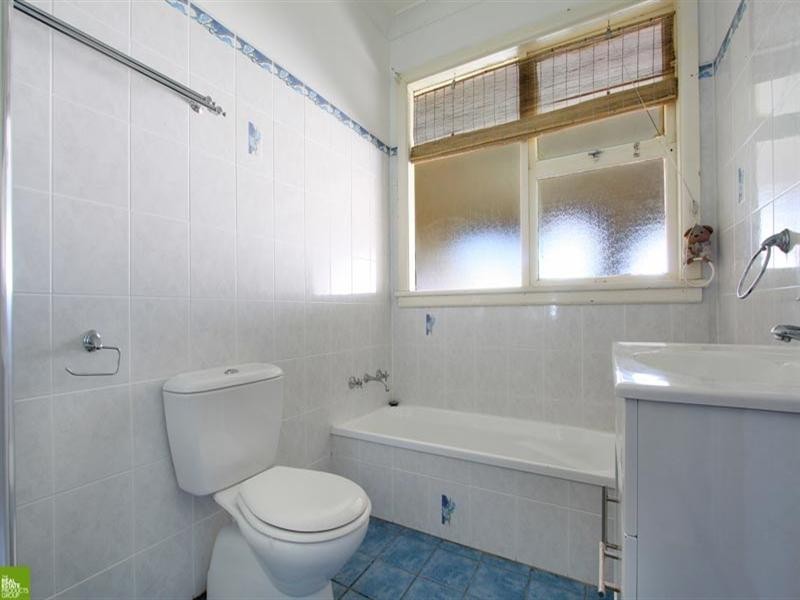 65 Lake Entrance Road, Warilla NSW 2528