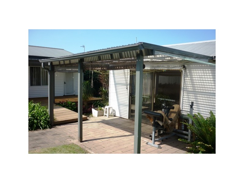 2 Bluebell Road, Barrack Heights NSW 2528