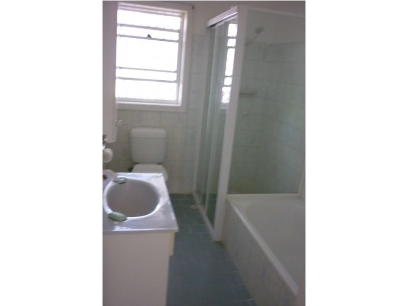 2 Bluebell Road, Barrack Heights NSW 2528