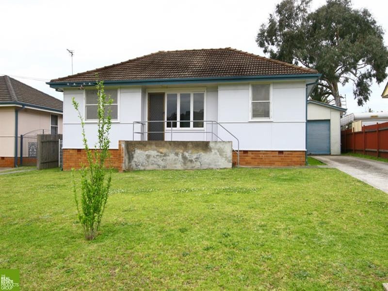 19 Woodfull Street, Warilla NSW 2528