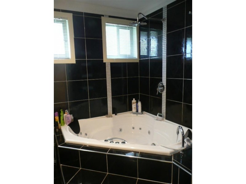 1/1 Shellharbour Road, Lake Illawarra NSW 2528