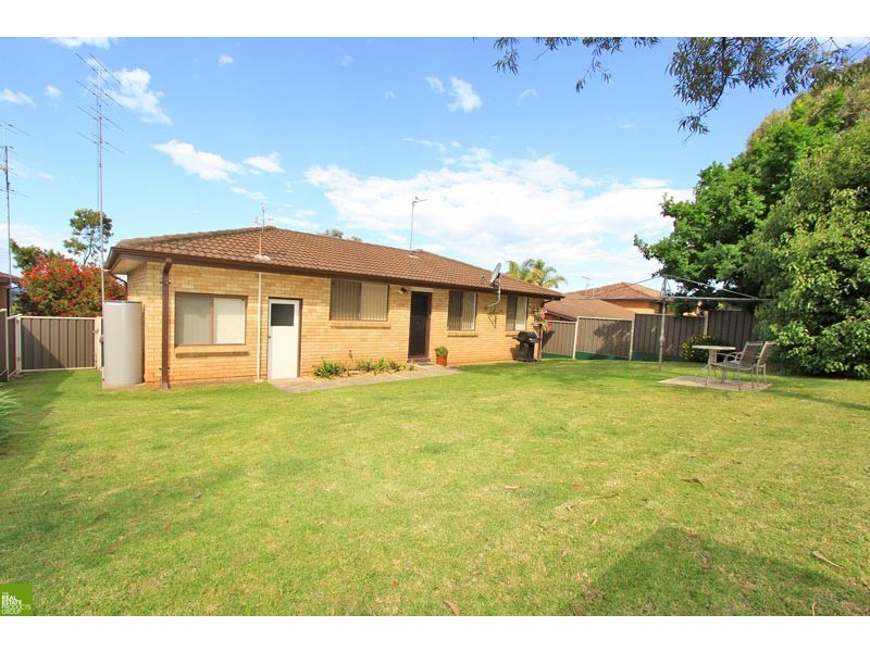 18 Denison Avenue, Barrack Heights NSW 2528