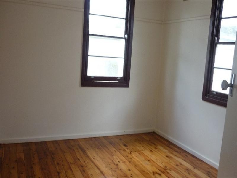 34 Massey Street, Berkeley NSW 2506