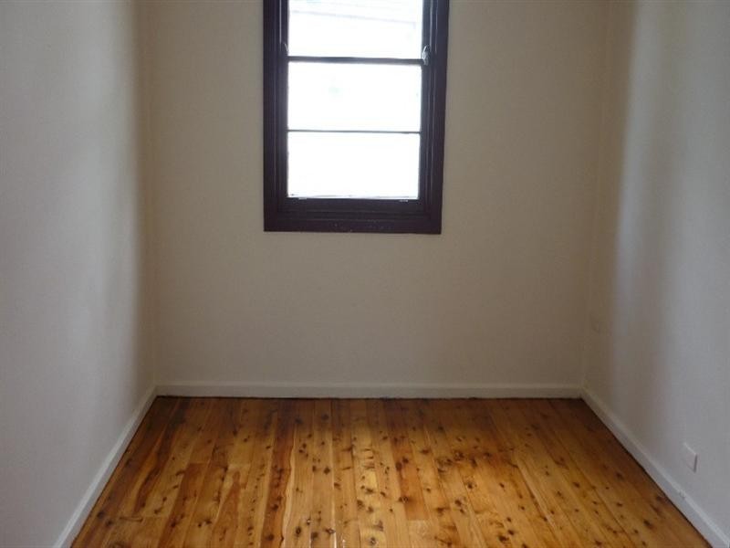 34 Massey Street, Berkeley NSW 2506