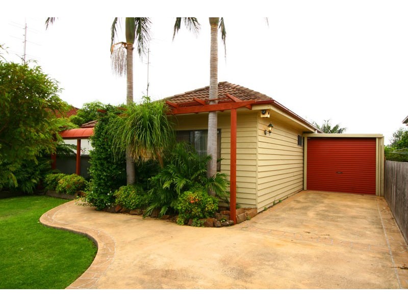 6 Susan Avenue, Warilla NSW 2528