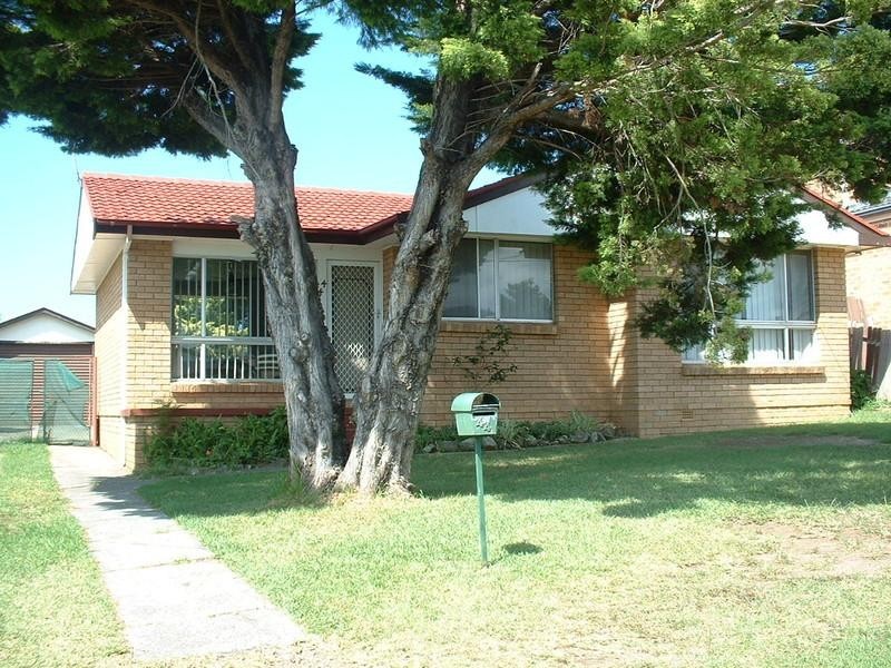 44 Madigan Boulevard, Mount Warrigal NSW 2528