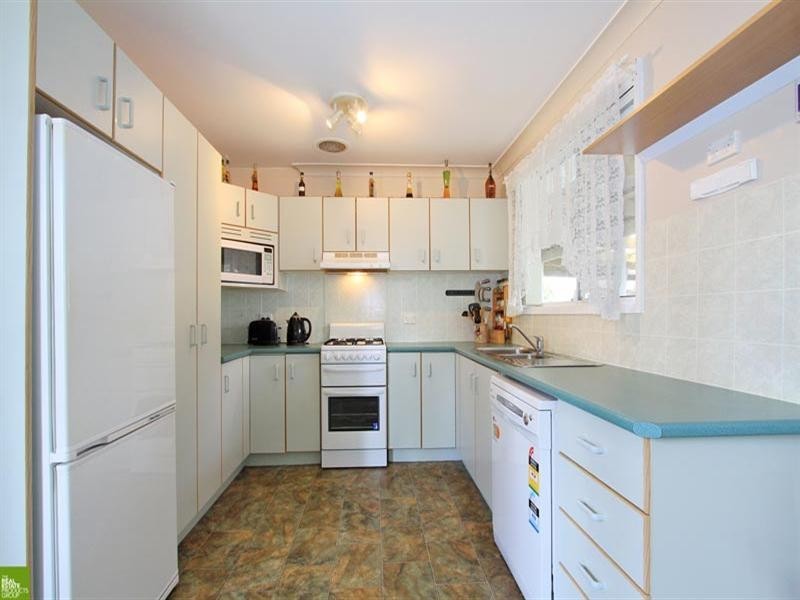 66 Sammat Avenue, Barrack Heights NSW 2528