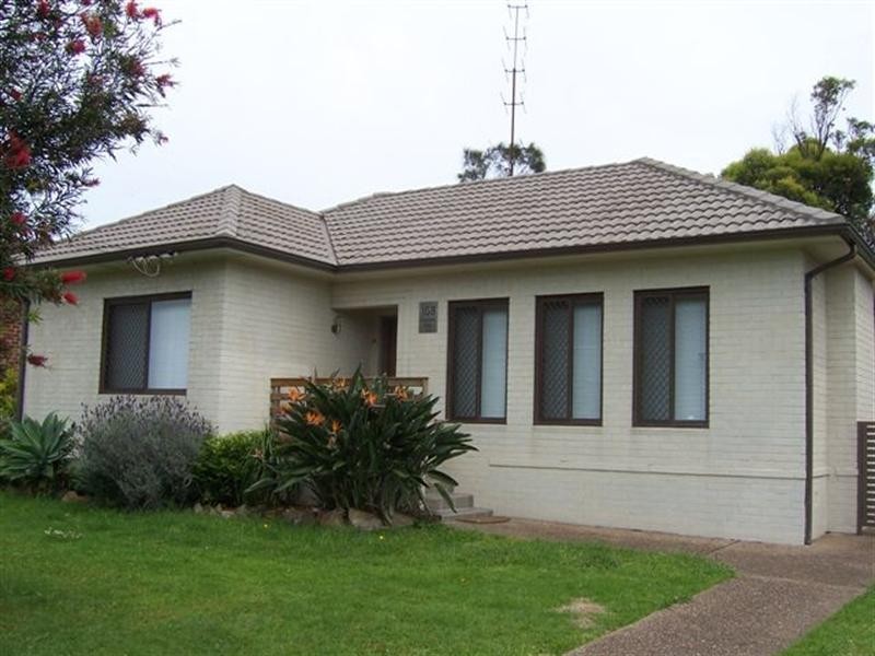 168 Northcliffe Drive, Warrawong NSW 2502