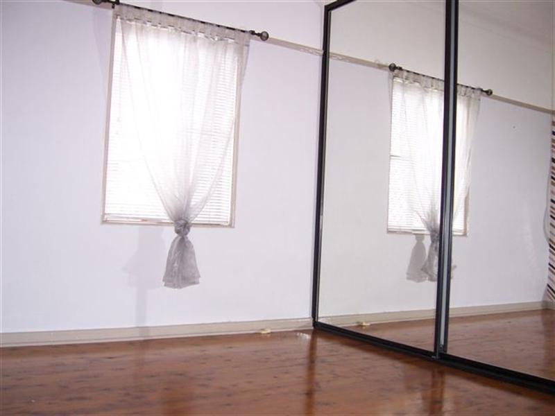 168 Northcliffe Drive, Warrawong NSW 2502