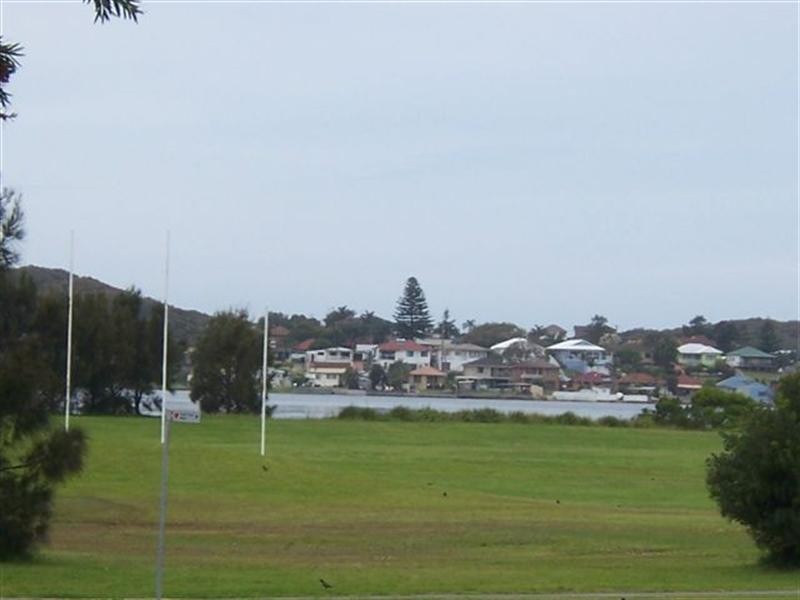 168 Northcliffe Drive, Warrawong NSW 2502