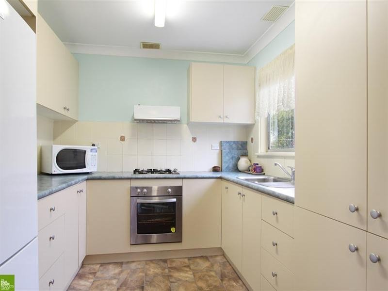 8 Barrack Avenue, Barrack Heights NSW 2528