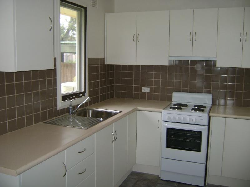 55 Roberts Avenue, Barrack Heights NSW 2528