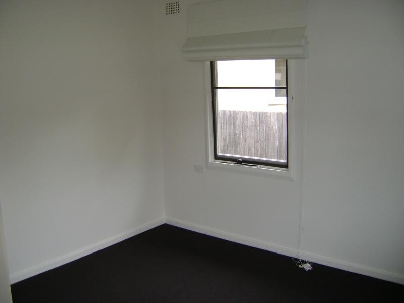 55 Roberts Avenue, Barrack Heights NSW 2528