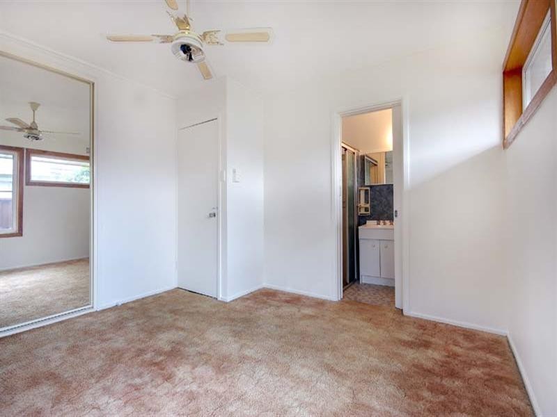 18 Sammat Avenue, Barrack Heights NSW 2528