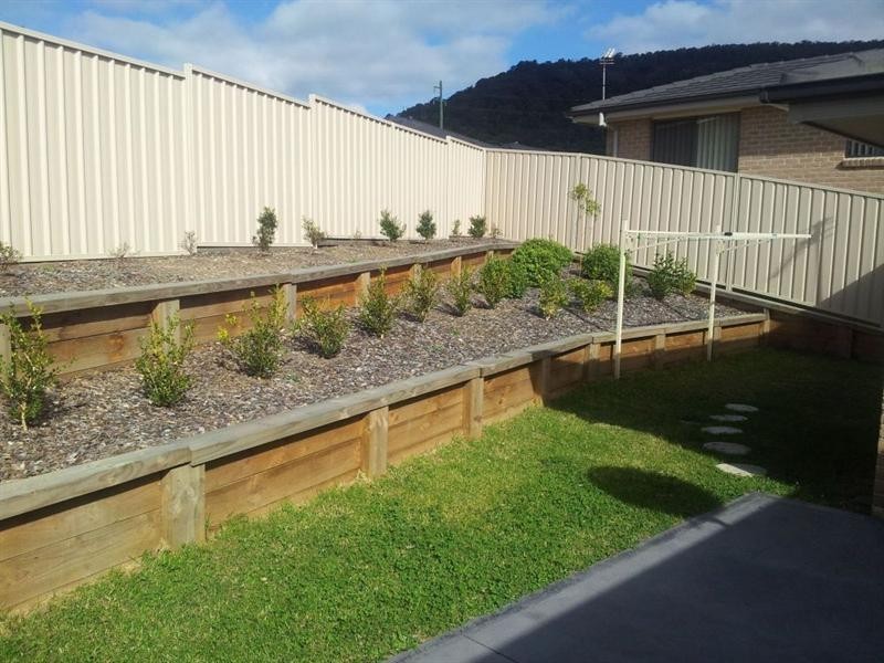 8/121 Daintree Drive, Albion Park NSW 2527