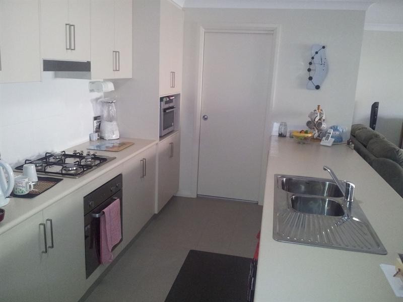 8/121 Daintree Drive, Albion Park NSW 2527