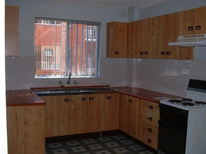 5/8 Peterborough Avenue, Lake Illawarra NSW 2528