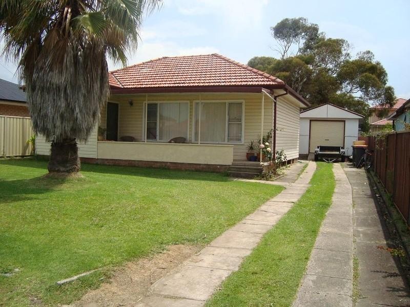 41 McGregor Avenue, Barrack Heights NSW 2528