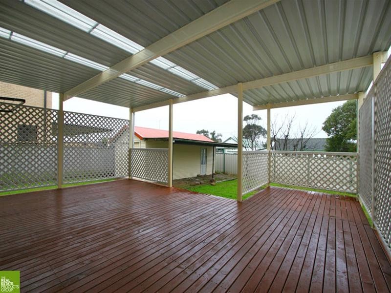 36 McGregor Avenue, Barrack Heights NSW 2528
