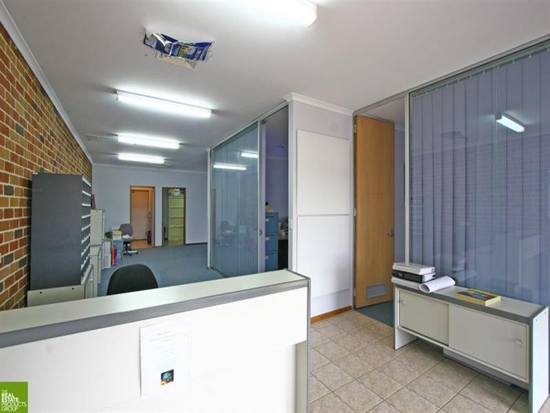 2/1 Wattle Road, Flinders NSW 2529