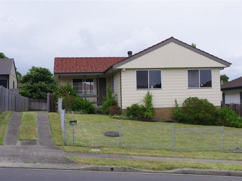 6 Carrington Street, Barrack Heights NSW 2528