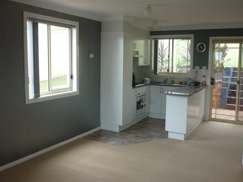 3/9 Burrill Place, Flinders NSW 2529