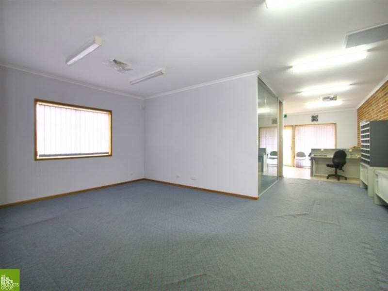 2/1 Wattle Road, Shellharbour NSW 2529