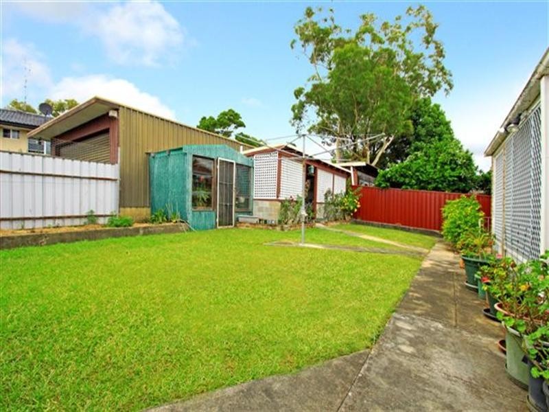 245 Reddall Parade, Mount Warrigal NSW 2528