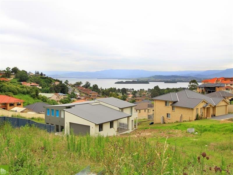 12 Jacana Place, Lake Heights NSW 2502