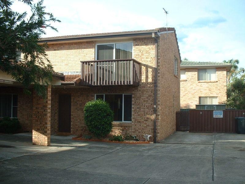 4/18 Pur Pur Avenue, Lake Illawarra NSW 2528