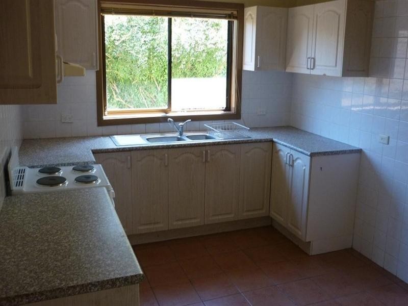 145 Lakeview Parade, Primbee NSW 2502