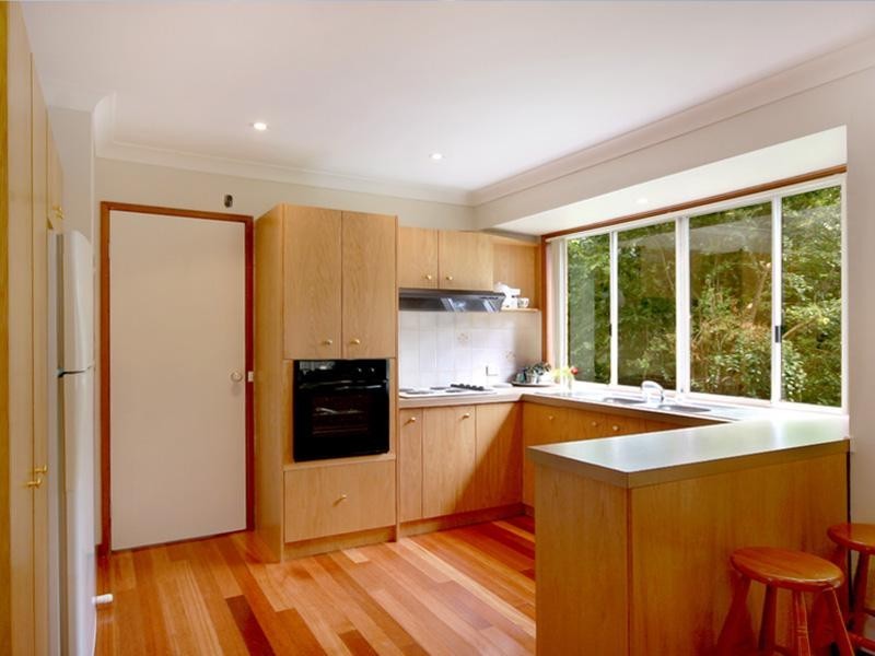 10 Central Road, Cordeaux Heights NSW 2526