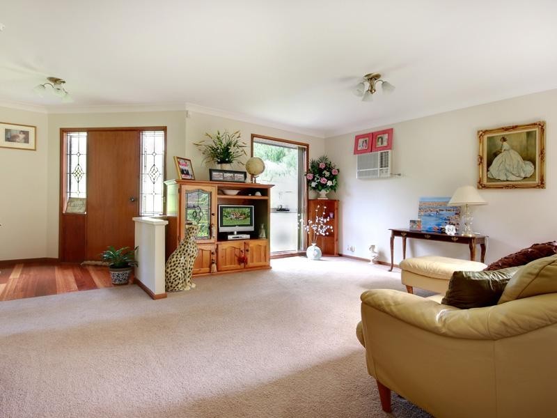 10 Central Road, Cordeaux Heights NSW 2526