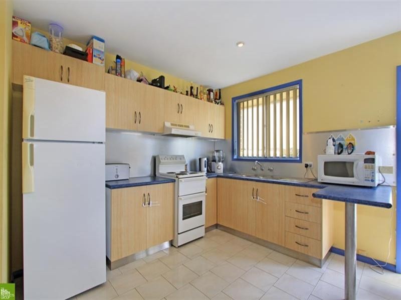 1 Sammat Avenue, Barrack Heights NSW 2528