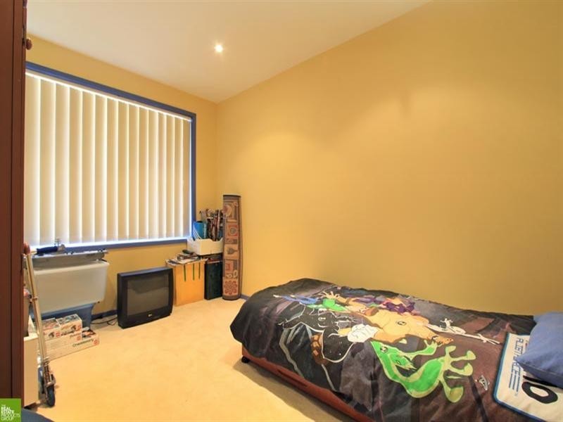 1 Sammat Avenue, Barrack Heights NSW 2528