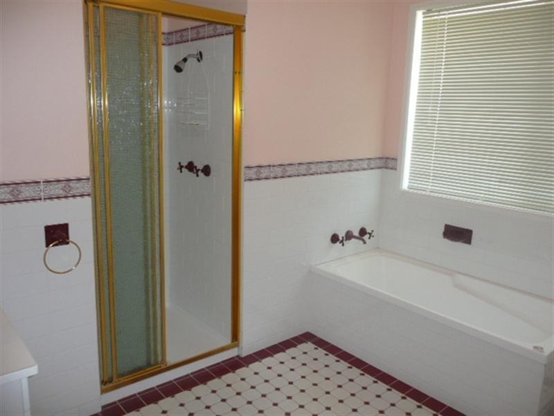 9 Merimbula Close, Flinders NSW 2529