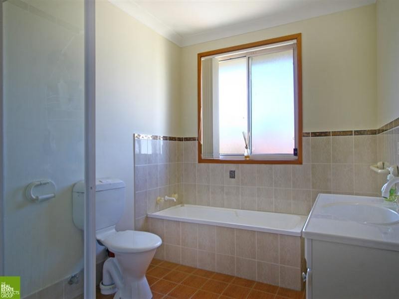 3/9 Berringer Way, Flinders NSW 2529
