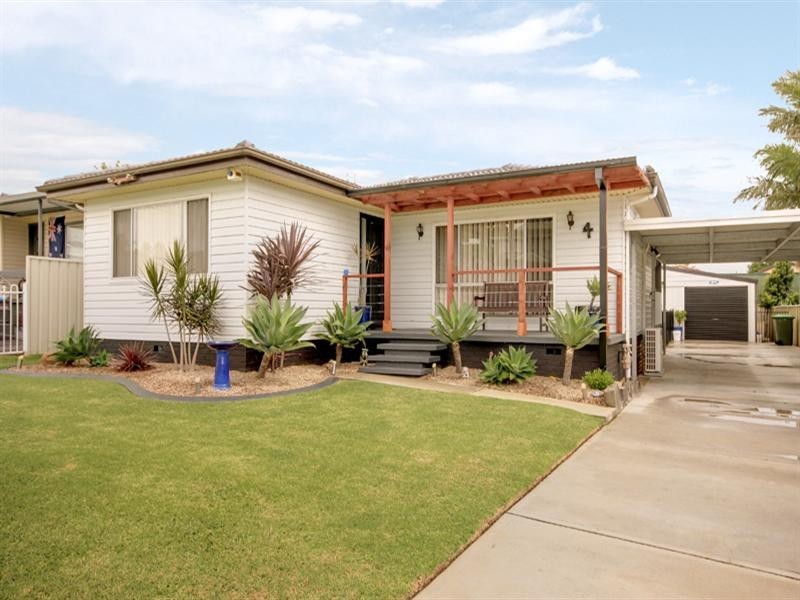 4 Carabeen Street, Barrack Heights NSW 2528