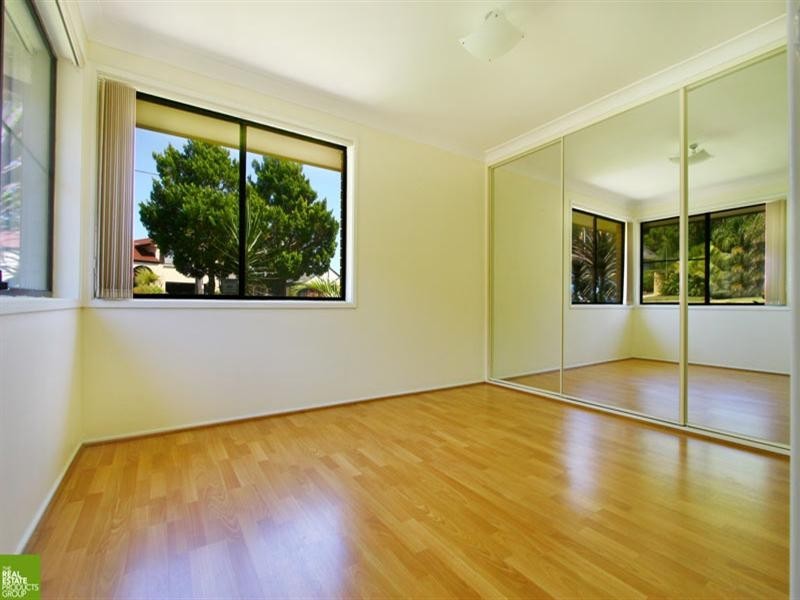 3 Sebastian Place, Barrack Heights NSW 2528