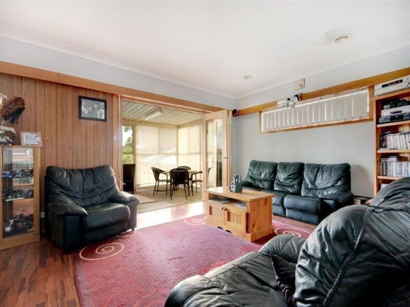 50 Woodford Avenue, Warilla NSW 2528