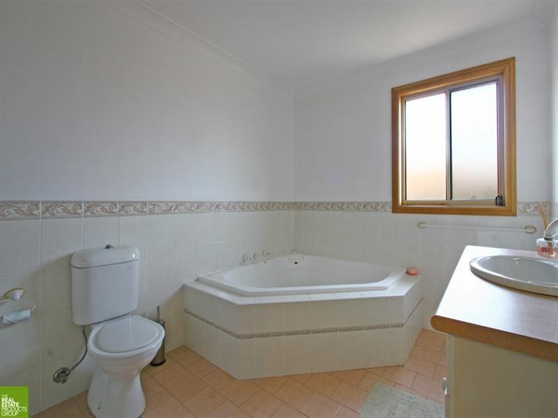 1/1 Colville Street, Flinders NSW 2529