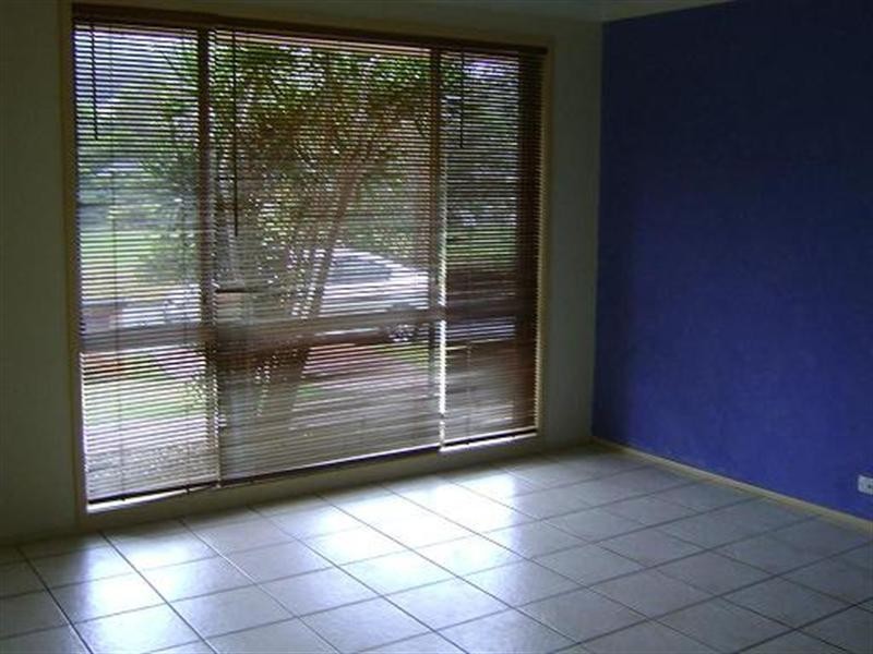 5 Liam Close, Albion Park NSW 2527