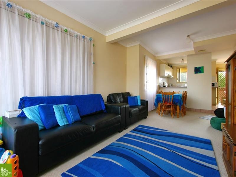 1/37 Reddall Parade, Lake Illawarra NSW 2528
