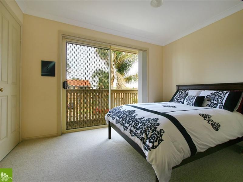 1/37 Reddall Parade, Lake Illawarra NSW 2528