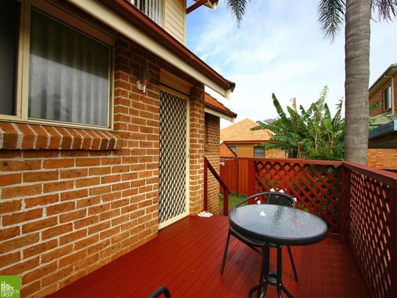 1/37 Reddall Parade, Lake Illawarra NSW 2528