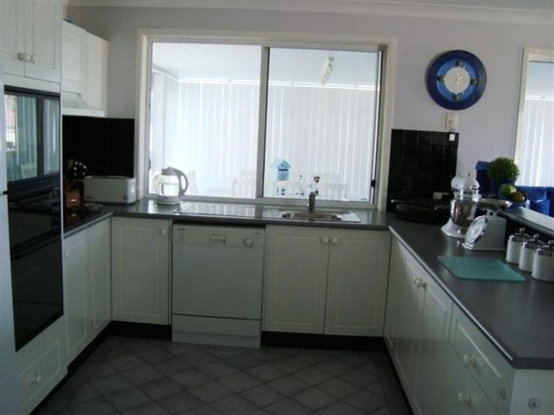 15 Brou Place, Flinders NSW 2529